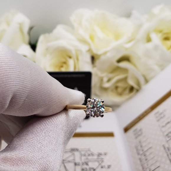 14K Solid  Yellow Gold 1 Carat Round Moissanite Solitaire Engagement Ring D-FL - Picture 6 of 6